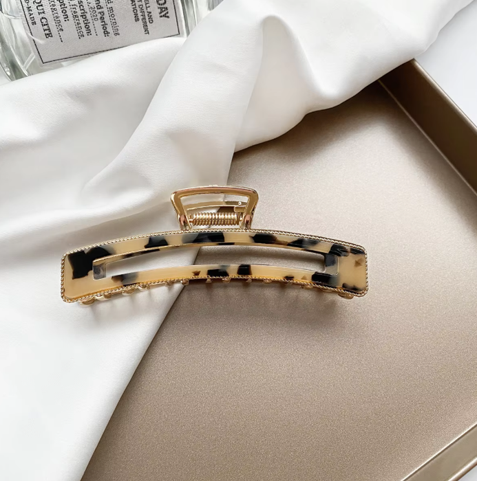 Avela - Large Metal Claw Clip Tortoiseshell